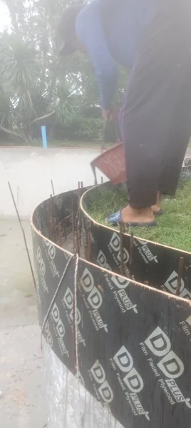 Five-Villa Lagoon — formwork to increase the pool level