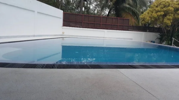 Guesthouse, Kathu — renovation by PebblePools