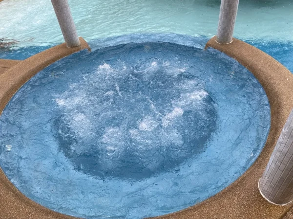 Kata Sea Breeze — the old jacuzzi
