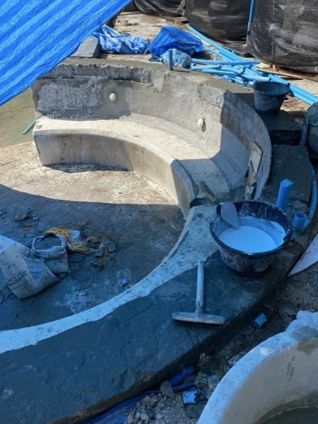 Mai Khao Dream — building the jacuzzi wall back up