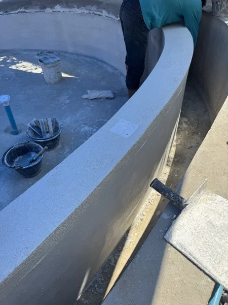 NY Kids, Nai Yang — working the pool edge