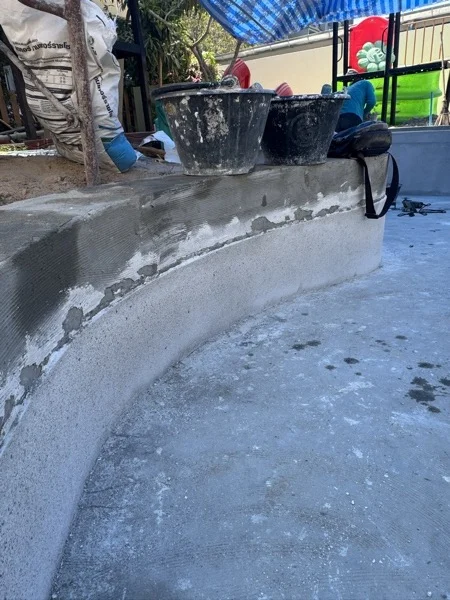 NY Kids, Nai Yang — the curved wall and coping
