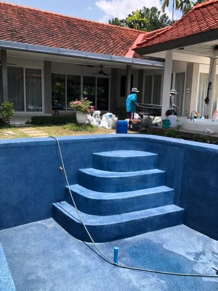 The rebuilt entry steps carrying the new Riviera Pearl finish