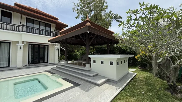 Private Villa, Laguna — Raindrop: the finished pool and jacuzzi from the garden
