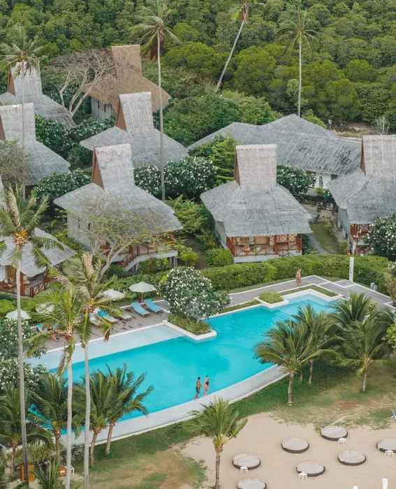 SAii Phi Phi — the lazy pool