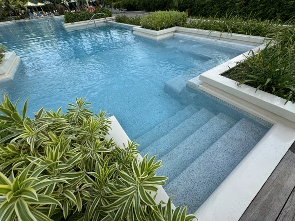 SAii Phi Phi — the pool wrapping round the lawn