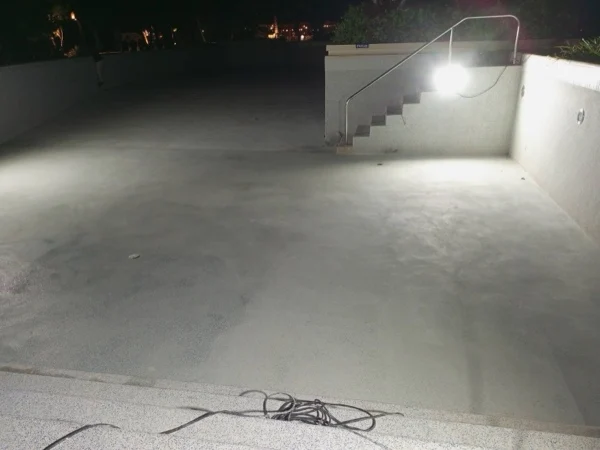 SAii Phi Phi — laying the finish by lamplight