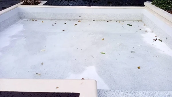 SAii Phi Phi — the finished surface before the water goes in