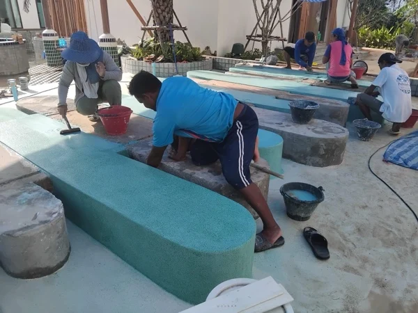 Sugar Marina Lagoon — laying the surface on the pads