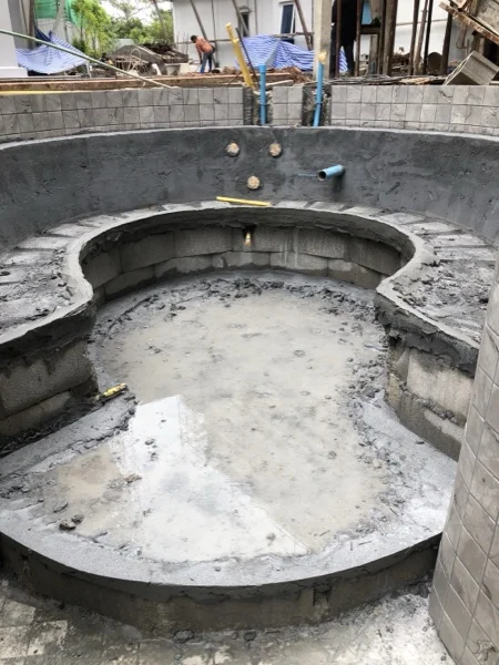 Title Serenity, Nai Yang — the pool shells before the finish
