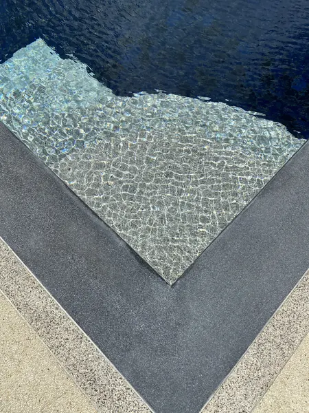 Vista del Mar, Naithon — Sea-View Pool — the coping corner and the steps