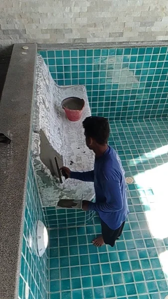 Wyndham Grand Phuket Kalim Bay — applying bondcoat to the unit