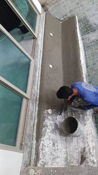 Wyndham Grand Phuket Kalim Bay — applying bondcoat in the larger pool